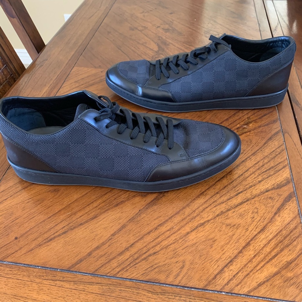 Men’s Black Louis Vuitton Sneakers